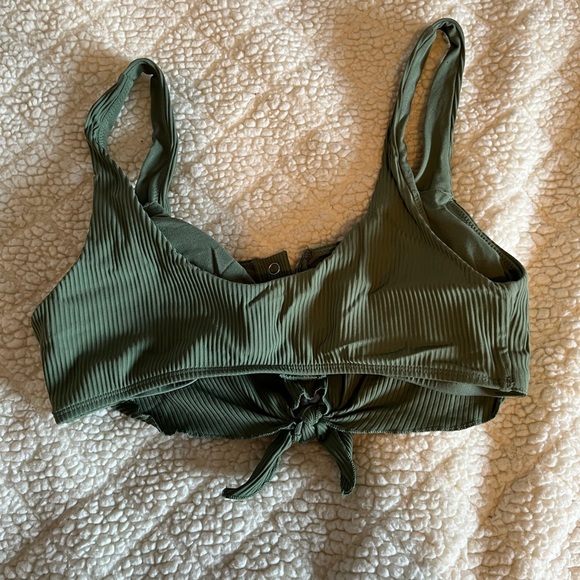 size large body glove bathing suit top - Picture 2 of 3